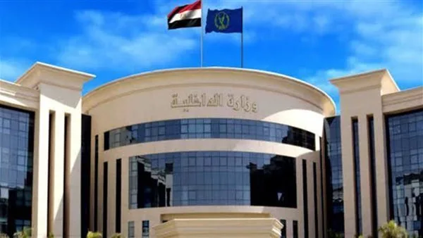 جماعة حسم أنتجت فيديو يظهر تدريبات أفرادها في منطقة صحراوية.