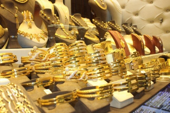 أسعار الذهب متغيرة.. عيار 21 يسجل ارتفاعًا ملحوظًا.
