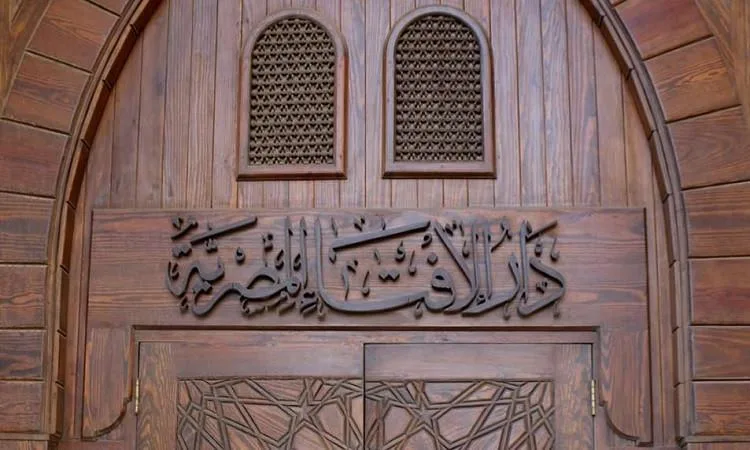 اهتمام الزوجة بمنزلها: تقليد محمود يبرز في حياة نساء المسلمين