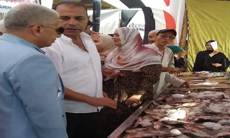 السكرتير العام للإسماعيلية يدشن مبادرة ‘أسماك البلد لأبناء الوطن’ لتعزيز التنمية المحلية