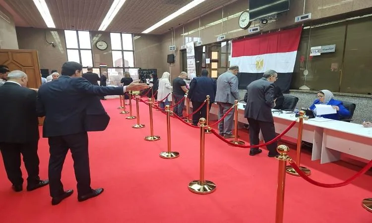 انطلاق التصويت للمصريين في فرنسا لانتخابات مجلس الشيوخ