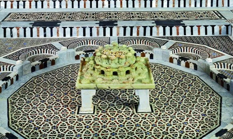 استكشف جمال الأرض: مقتنيات متحف الفن الإسلامي تبرز التراث الثقافي