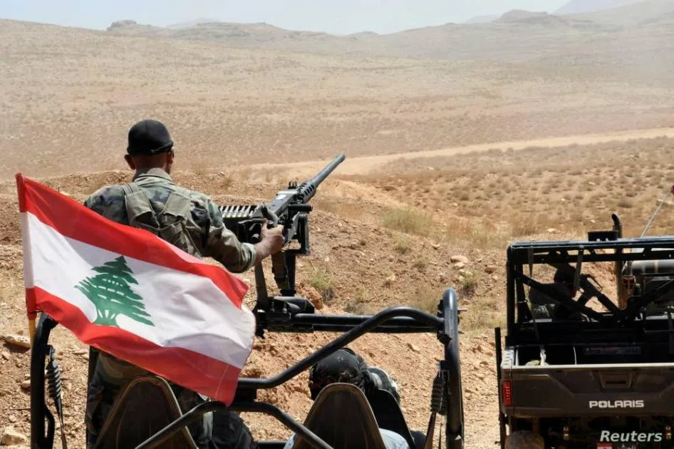 حزب الله يوضح موقفه بشأن تسليم أسلحته للسلطات اللبنانية