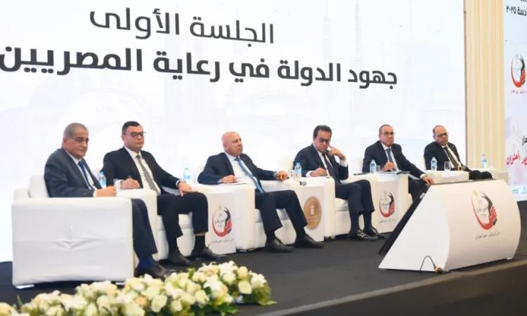عبد العاطي وعبد الغفار وعدد من الوزراء يشاركون في جلسة حول “دعم المصريين في المهجر”