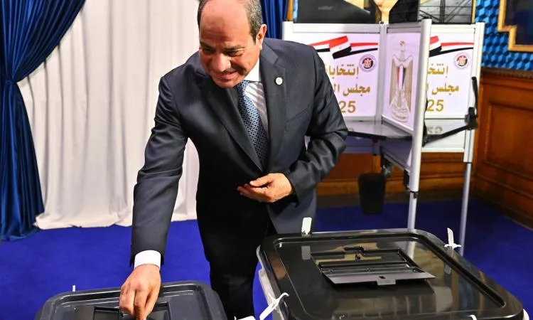 الرئيس السيسي يشارك في التصويت لانتخابات مجلس الشيوخ