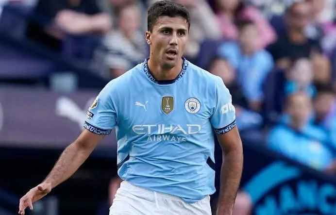 مانشستر سيتي يقدم عرضاً لرودري بعقد جديد حتى عام 2029 لمنع ريال مدريد من الحصول عليه.