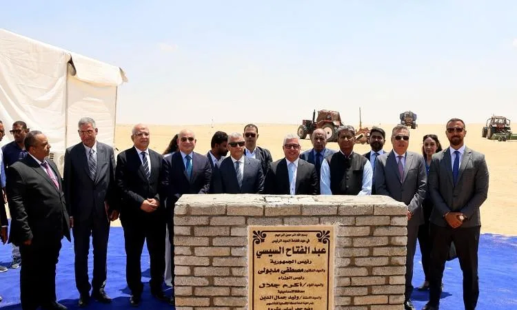 محافظ الإسماعيلية يشارك في تدشين مشروعين هنديين في مجال الصناعات المعدنية