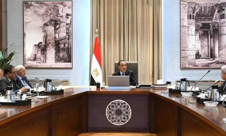 الحكومة تأخذ في الاعتبار الآراء والمقترحات أثناء وضع السياسات السياسية.