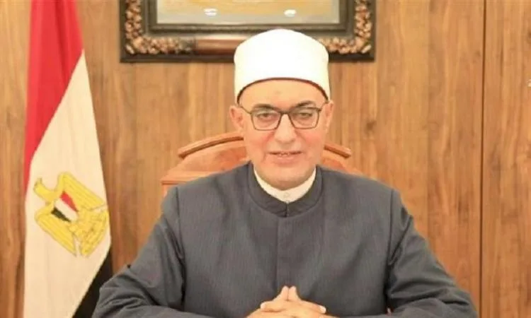مفتي الجمهورية يهنئ محمد فريد بتجديد الثقة في رئاسة هيئة الرقابة المالية
