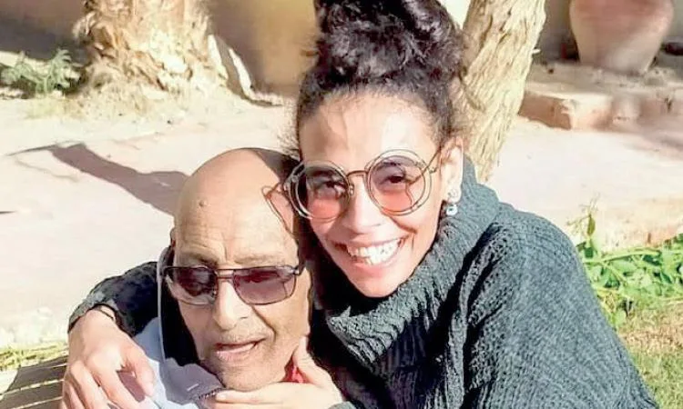 مى حمدى منصور تستعرض تراث عمها شاعر النصر ومؤلف ‘حدوتة مصرية’ في برنامج ‘عالم’