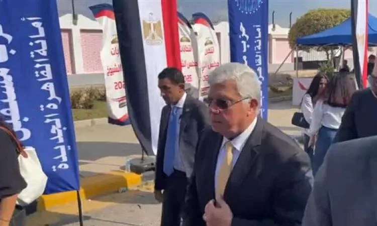 وزير التعليم العالي يشارك في التصويت بانتخابات مجلس الشيوخ في القاهرة الجديدة